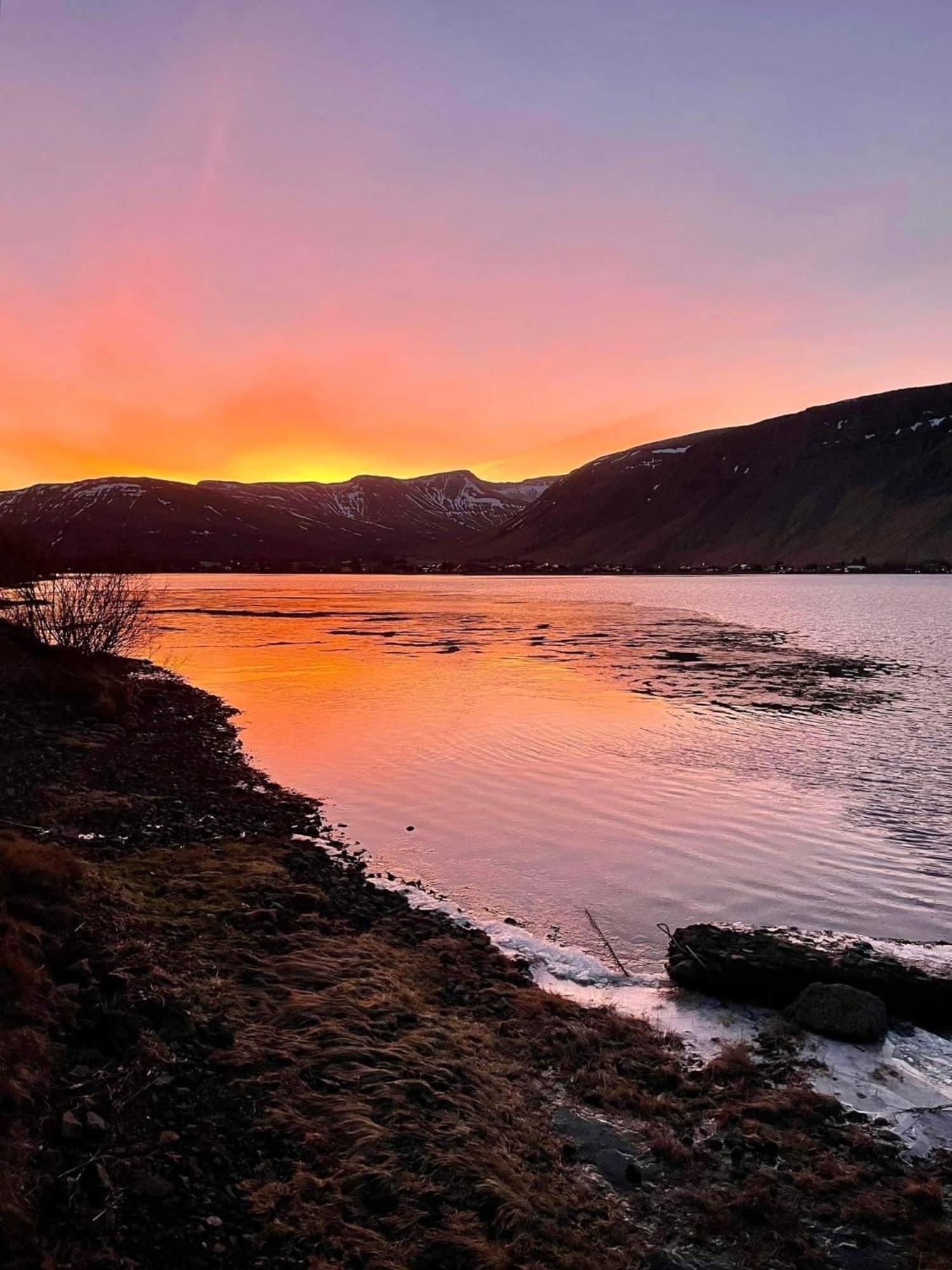 Cosy Lakeview Cabin 45 Minutes From Reykjavik Mosfellsbaer Exterior foto