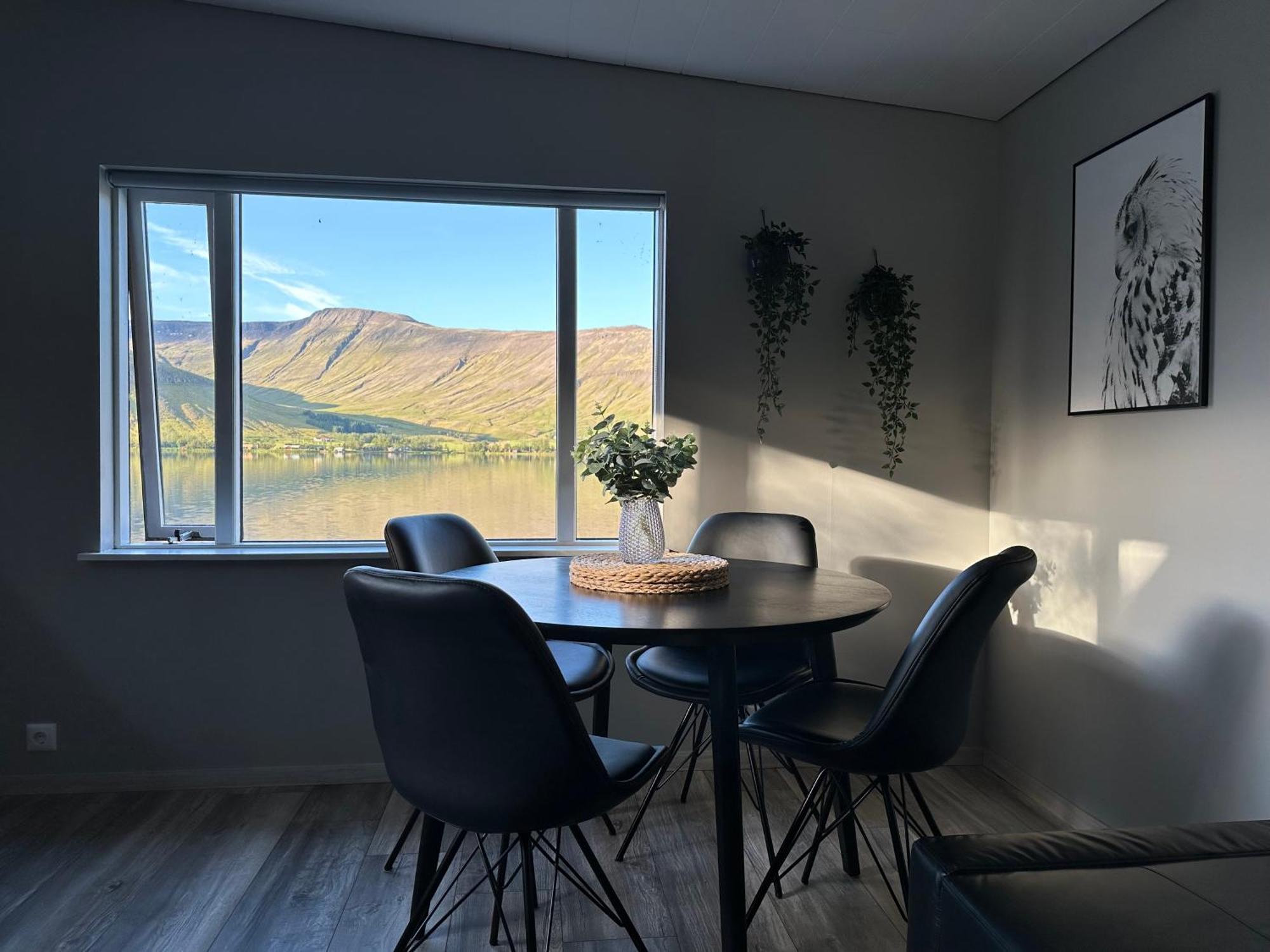 Cosy Lakeview Cabin 45 Minutes From Reykjavik Mosfellsbaer Exterior foto