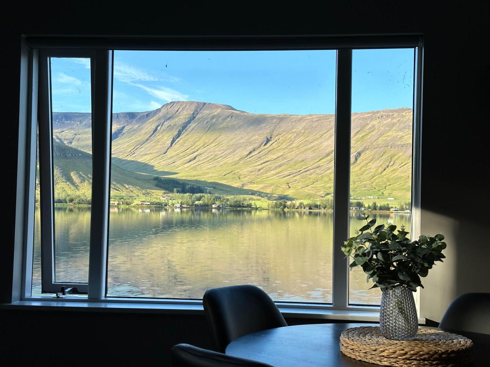 Cosy Lakeview Cabin 45 Minutes From Reykjavik Mosfellsbaer Exterior foto